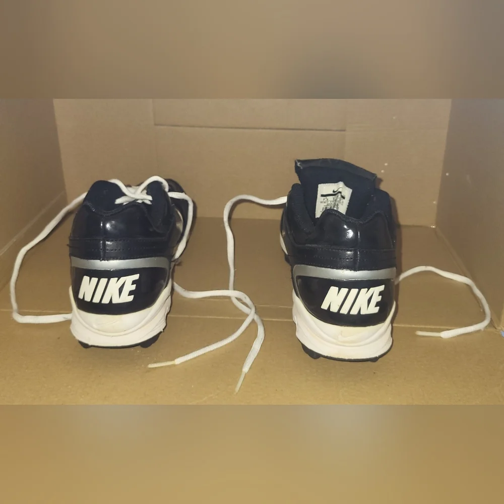 Nike Unify Keystone Softball Shoe - Women’s 7.5 - Picture 2 of 5